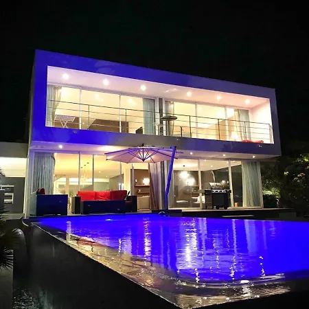 Bahia - Luxury - Beachfront Villa