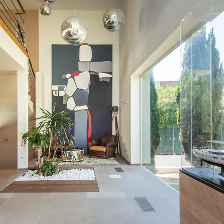 Villa Bahia - Luxury - Beachfront