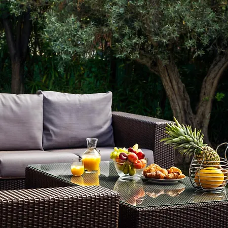 Villa Bahia - Luxury - Beachfront